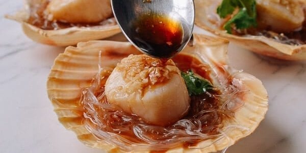 Steamed Scallops with Glass Noodles